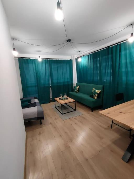 Appartement Apartament Szmaragdowy Centrum à Varsovie Extérieur photo