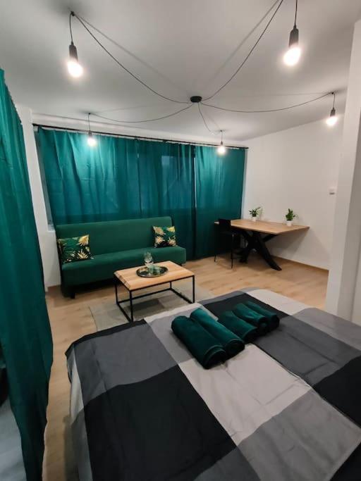 Appartement Apartament Szmaragdowy Centrum à Varsovie Extérieur photo